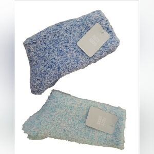 Fuzzy COZY Socks 2 Pairs NEW Gift Ready